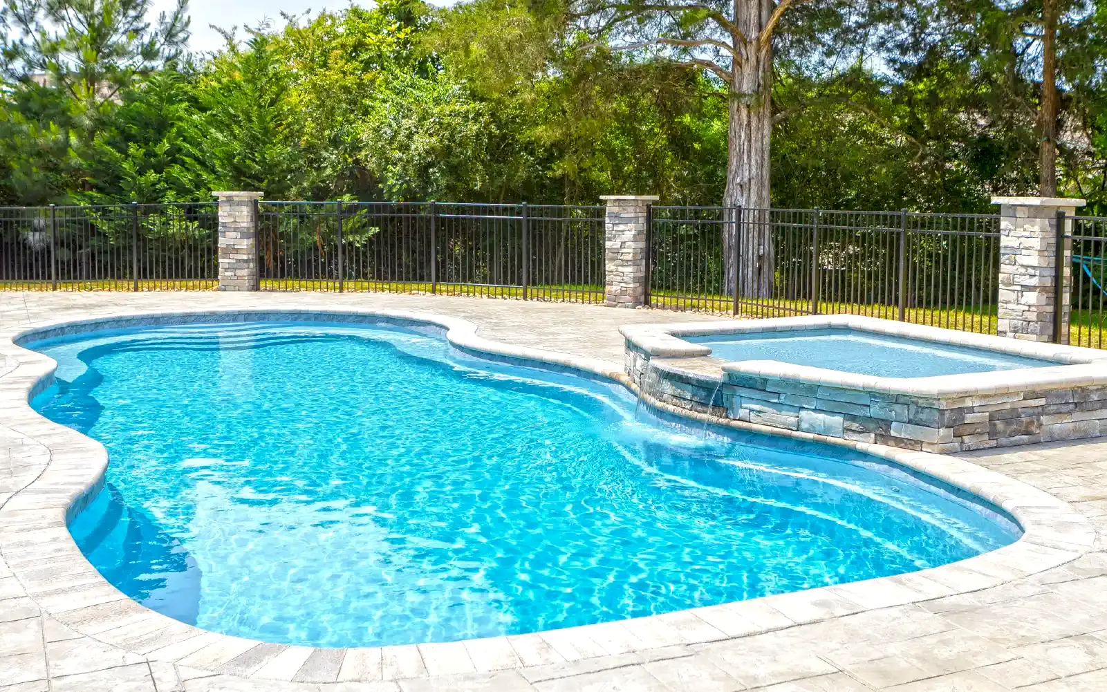 leisure-pools-fiberglass-pool-installations-ontario Leisure Pools Myrtle Beach: coastal South Carolina’s Premier Fiberglass Pool Builder